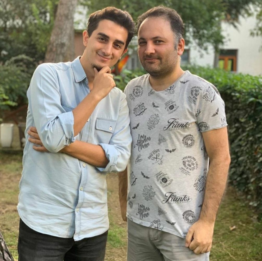 ruhi çenet ve sinan ergin beraber